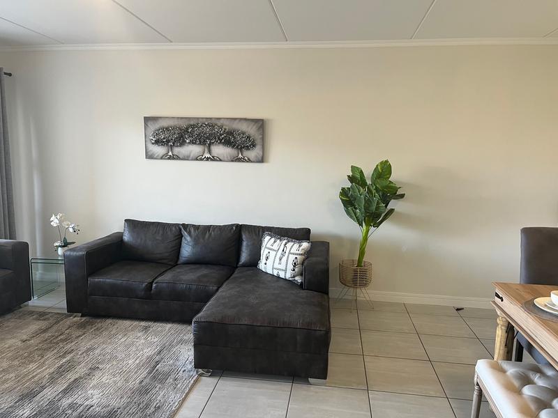 To Let 3 Bedroom Property for Rent in Waterfall Gauteng