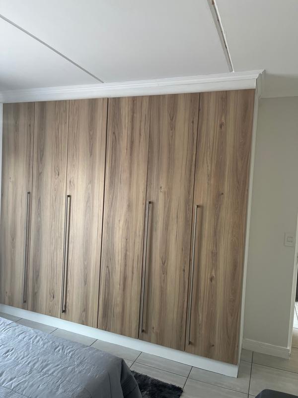 To Let 3 Bedroom Property for Rent in Waterfall Gauteng