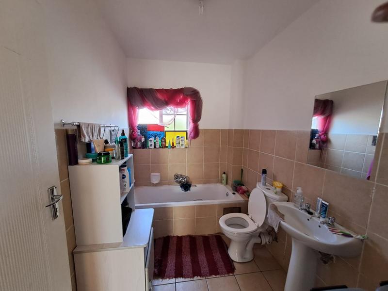 To Let 2 Bedroom Property for Rent in Glen Lauriston Gauteng