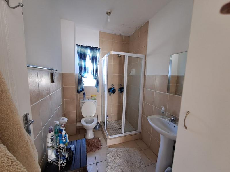 To Let 2 Bedroom Property for Rent in Glen Lauriston Gauteng