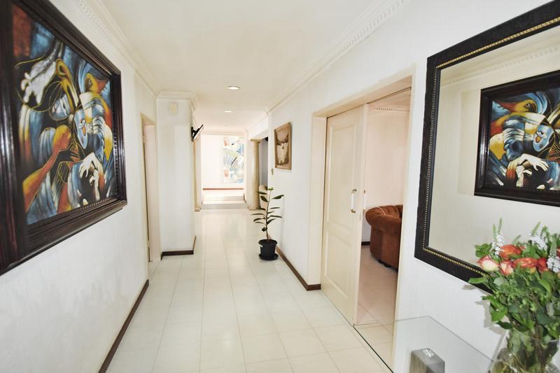 To Let 4 Bedroom Property for Rent in Sandown Gauteng