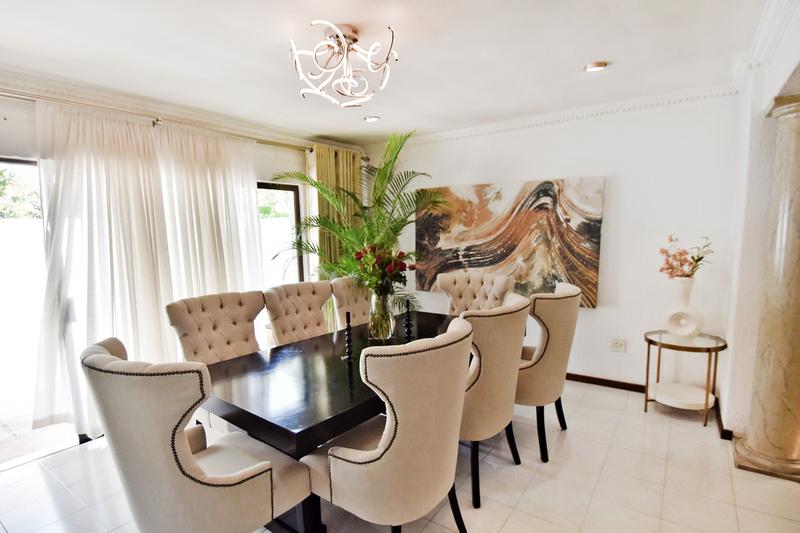To Let 4 Bedroom Property for Rent in Sandown Gauteng