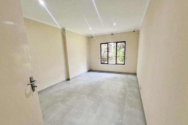 To Let 4 Bedroom Property for Rent in Sandown Gauteng