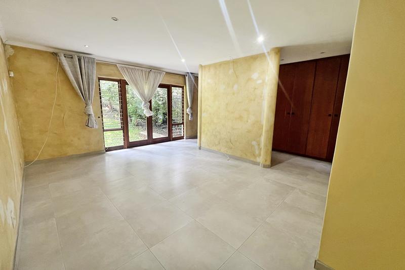 To Let 4 Bedroom Property for Rent in Sandown Gauteng