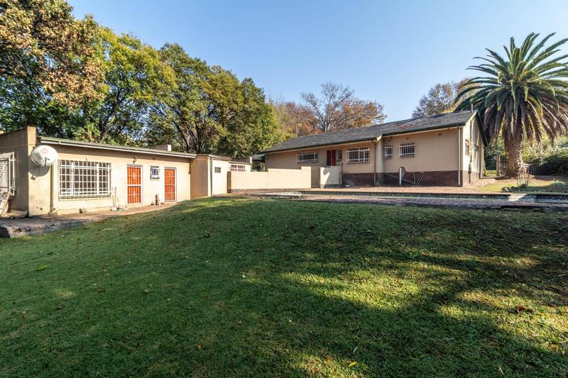 To Let 4 Bedroom Property for Rent in Rembrandt Park Gauteng