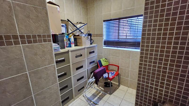 0 Bedroom Property for Sale in Brackenhurst Gauteng
