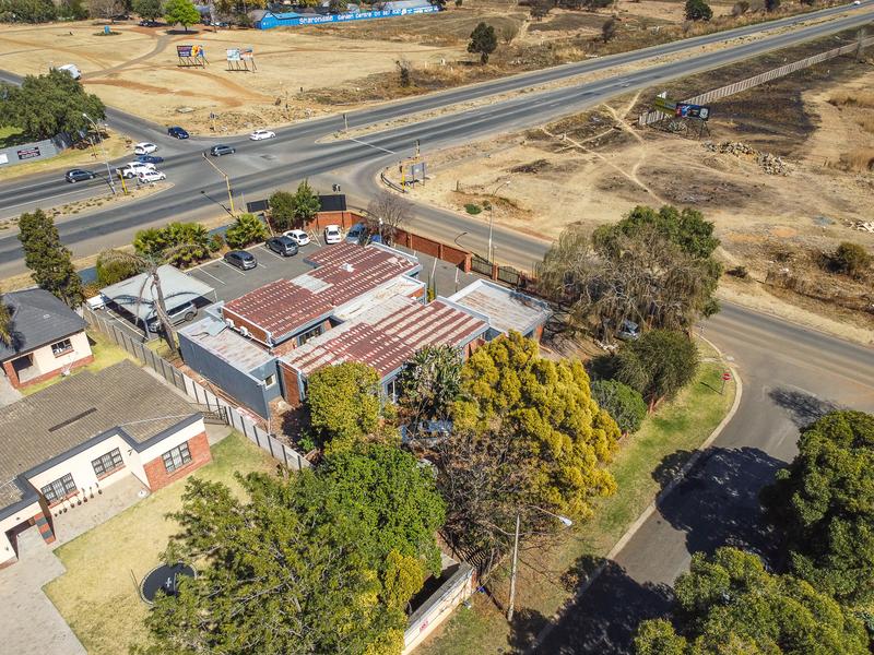 Commercial Property for Sale in Brackenhurst Gauteng