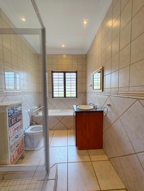 3 Bedroom Property for Sale in Waterkloof Ridge Gauteng