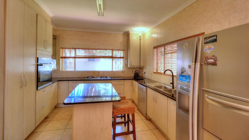 To Let 4 Bedroom Property for Rent in Wendywood Gauteng