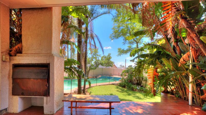 To Let 4 Bedroom Property for Rent in Wendywood Gauteng