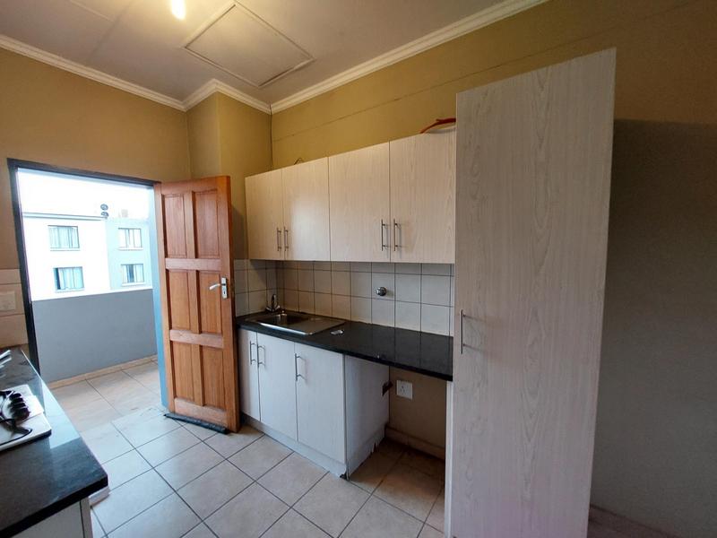 To Let 2 Bedroom Property for Rent in Noordwyk Gauteng