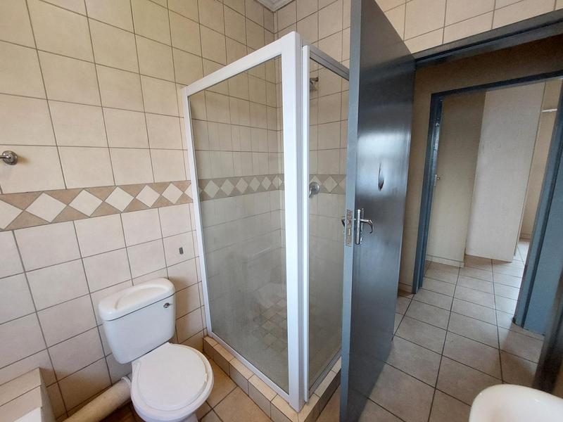 To Let 2 Bedroom Property for Rent in Noordwyk Gauteng