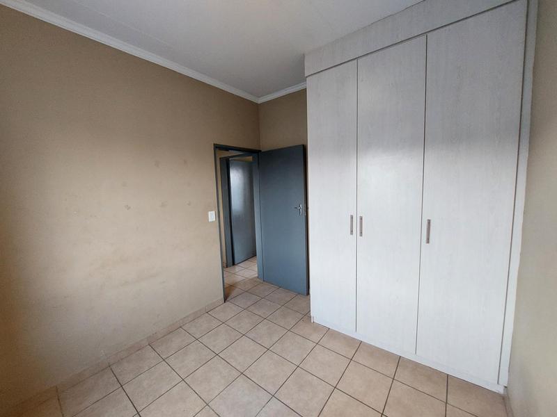 To Let 2 Bedroom Property for Rent in Noordwyk Gauteng