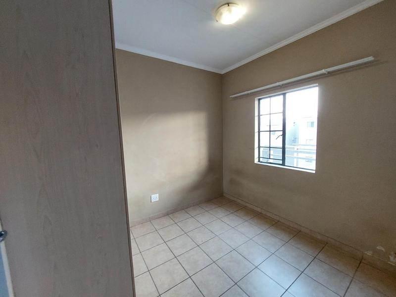 To Let 2 Bedroom Property for Rent in Noordwyk Gauteng