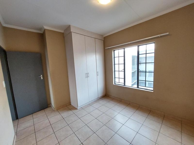 To Let 2 Bedroom Property for Rent in Noordwyk Gauteng