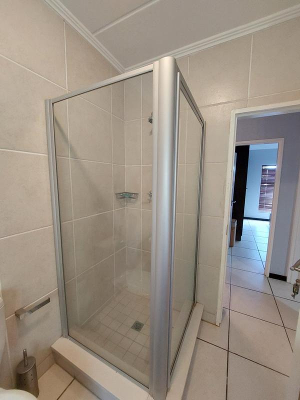 2 Bedroom Property for Sale in Douglasdale Gauteng
