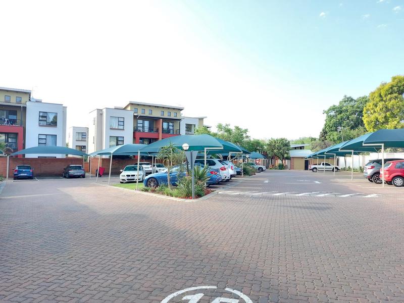 2 Bedroom Property for Sale in Douglasdale Gauteng