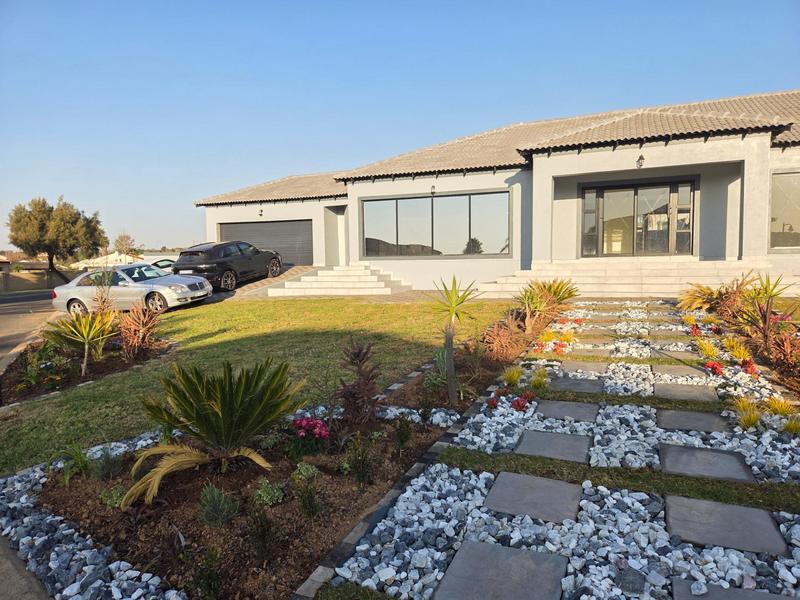 3 Bedroom Property for Sale in Arundo Estate Gauteng