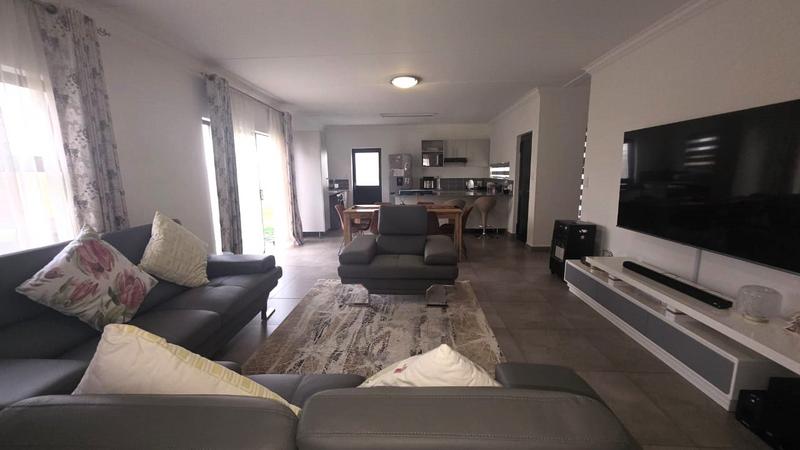 3 Bedroom Property for Sale in Thatchfield Gauteng