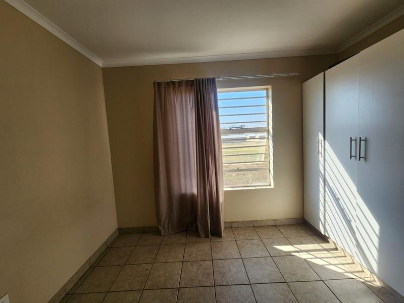 2 Bedroom Property for Sale in Toekomsrus Gauteng