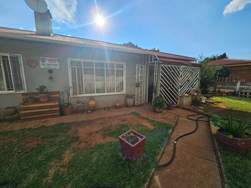 3 Bedroom Property for Sale in Vanderbijlpark Cw 6 Gauteng