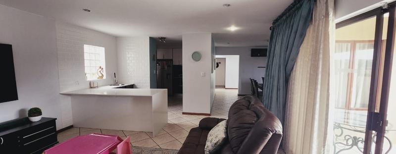 4 Bedroom Property for Sale in Moreleta Park Gauteng