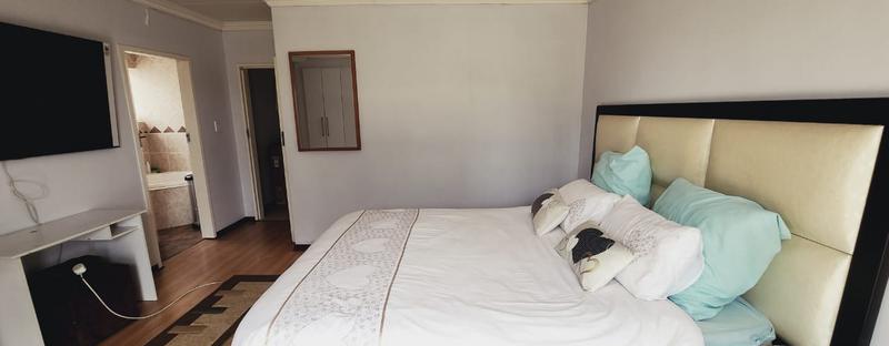 4 Bedroom Property for Sale in Moreleta Park Gauteng