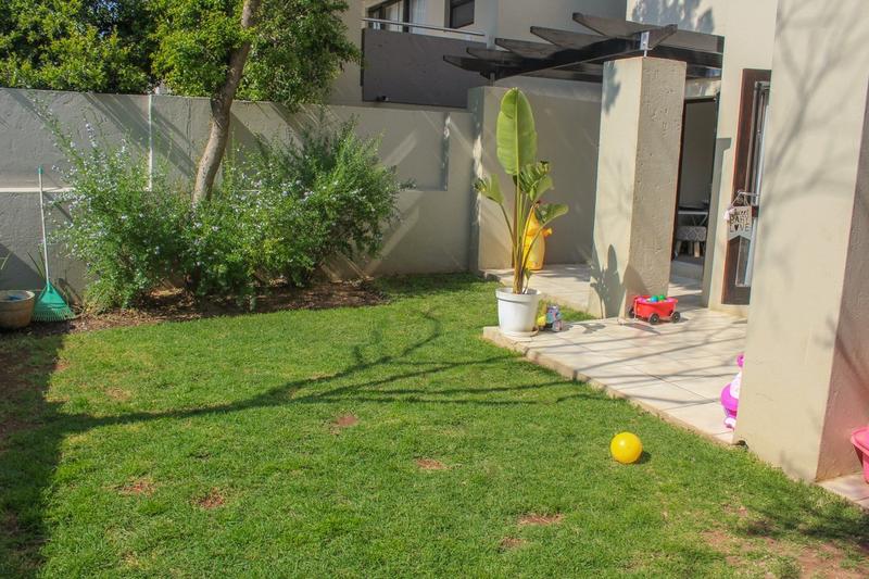 To Let 2 Bedroom Property for Rent in Lonehill Gauteng