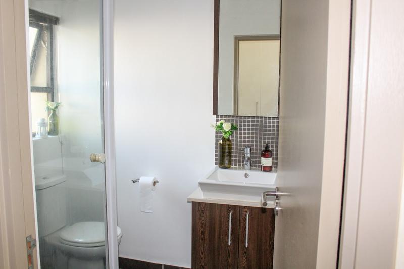 To Let 2 Bedroom Property for Rent in Lonehill Gauteng