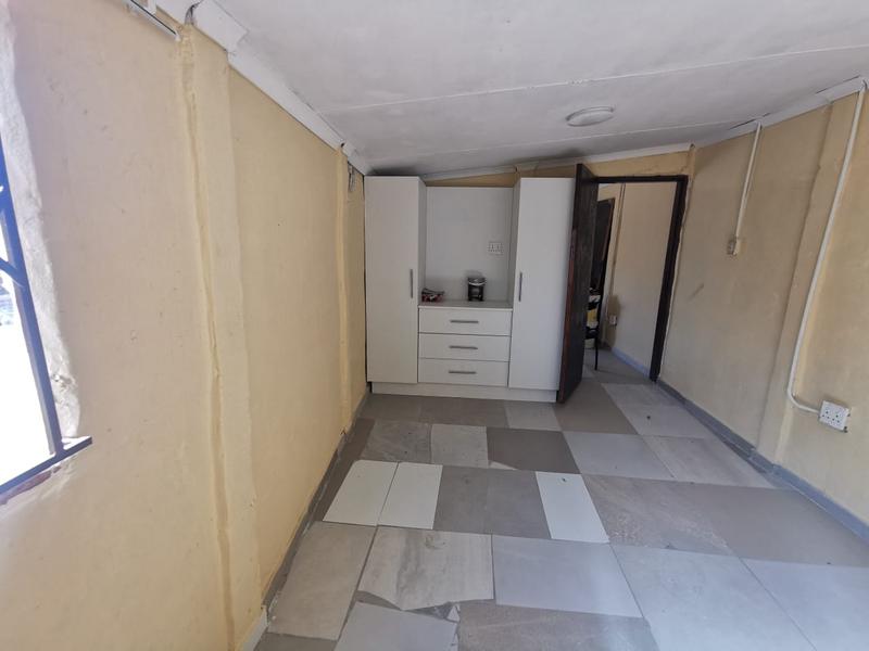 1 Bedroom Property for Sale in Birch Acres Gauteng