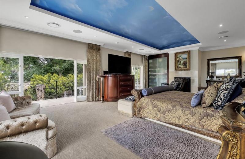 7 Bedroom Property for Sale in Hyde Park Gauteng