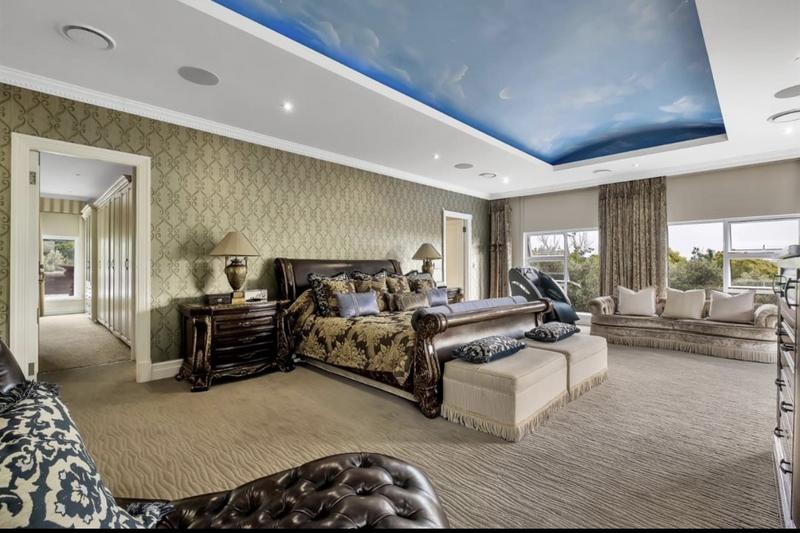 7 Bedroom Property for Sale in Hyde Park Gauteng