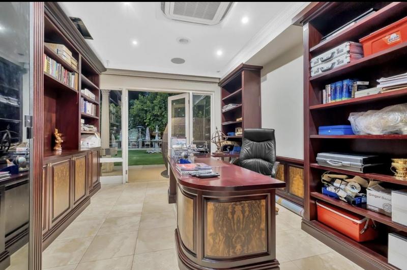 7 Bedroom Property for Sale in Hyde Park Gauteng