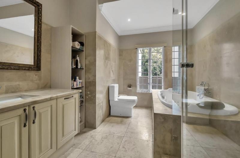 7 Bedroom Property for Sale in Hyde Park Gauteng