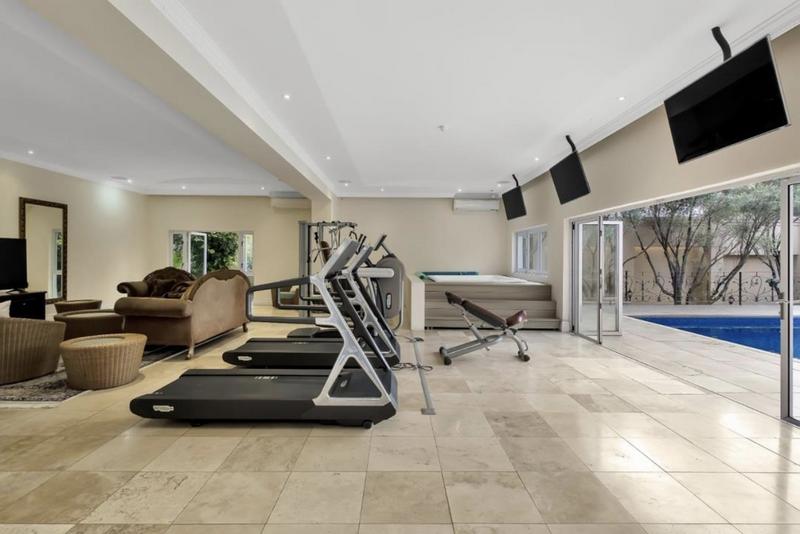 7 Bedroom Property for Sale in Hyde Park Gauteng