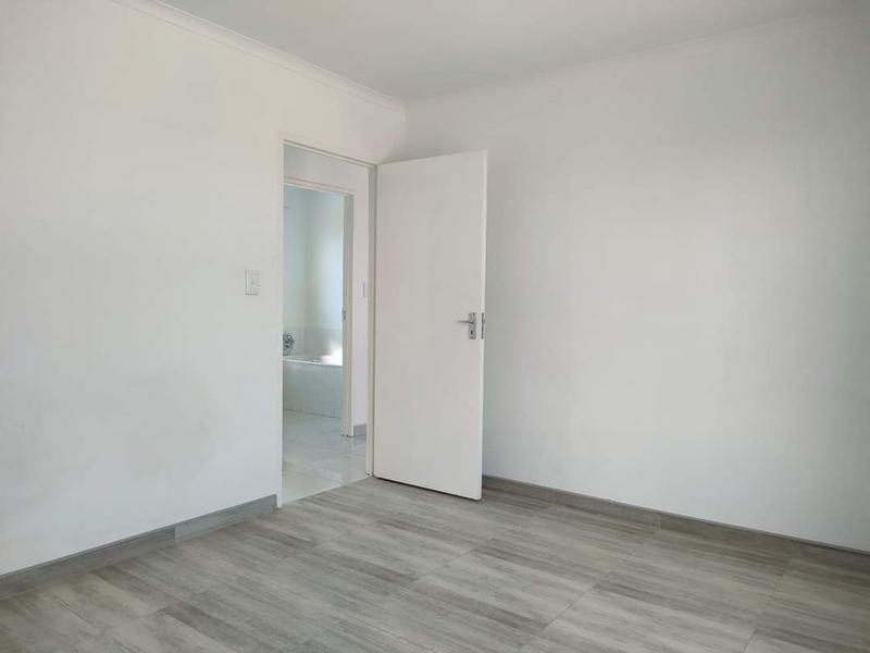 2 Bedroom Property for Sale in Crystal Park Gauteng