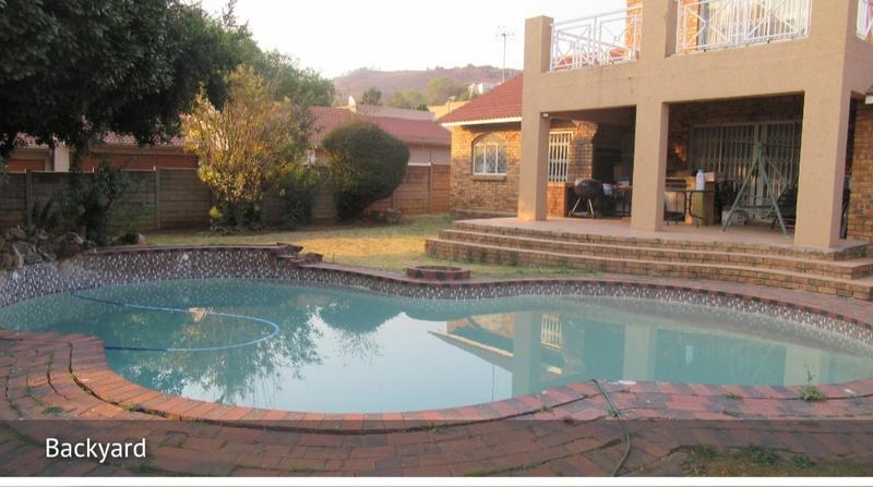 4 Bedroom Property for Sale in Bassonia Gauteng