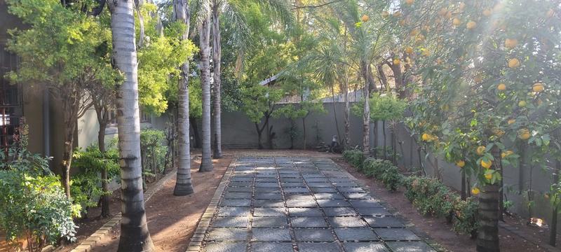 4 Bedroom Property for Sale in Lisdogan Park Gauteng