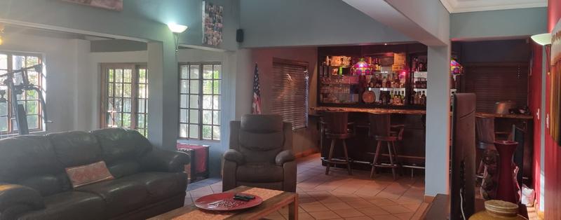 4 Bedroom Property for Sale in Lisdogan Park Gauteng