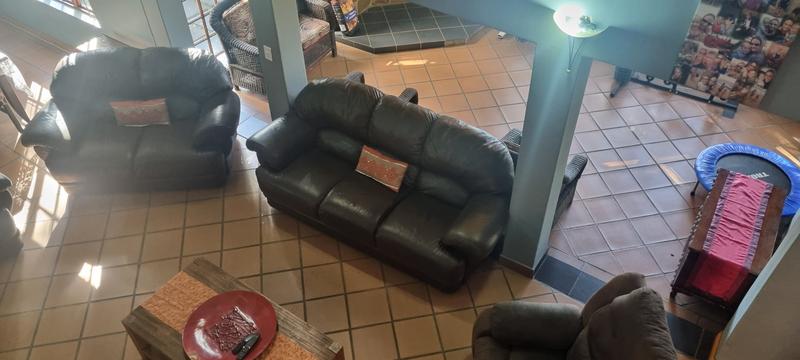 4 Bedroom Property for Sale in Lisdogan Park Gauteng