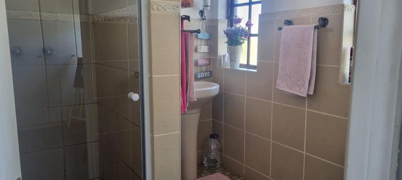 4 Bedroom Property for Sale in Lisdogan Park Gauteng