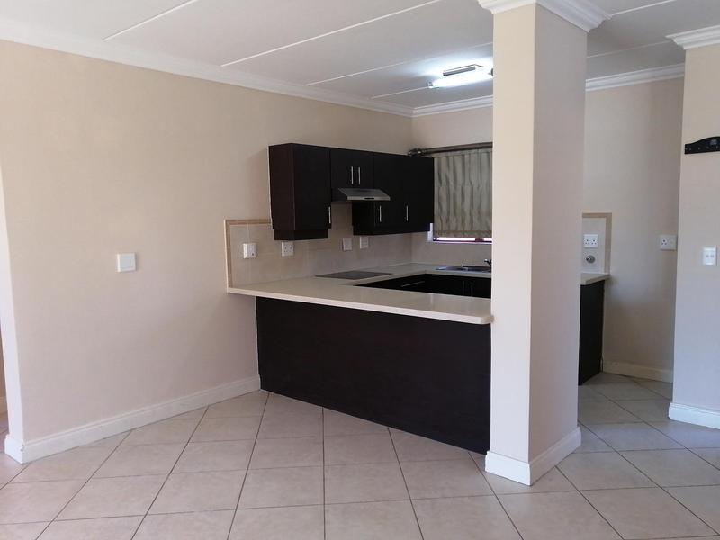2 Bedroom Property for Sale in Crowthorne Gauteng