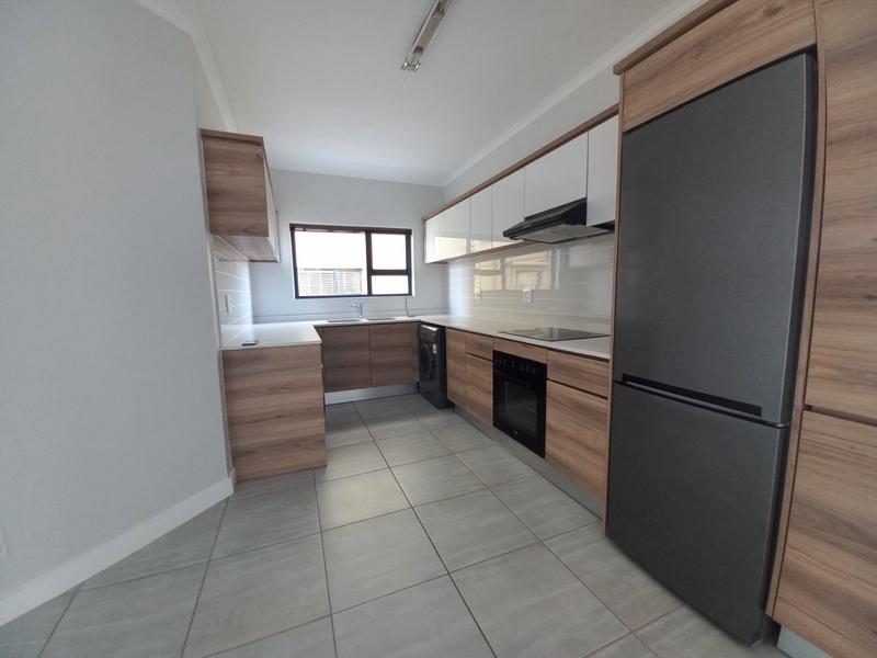 To Let 3 Bedroom Property for Rent in Waterfall Gauteng