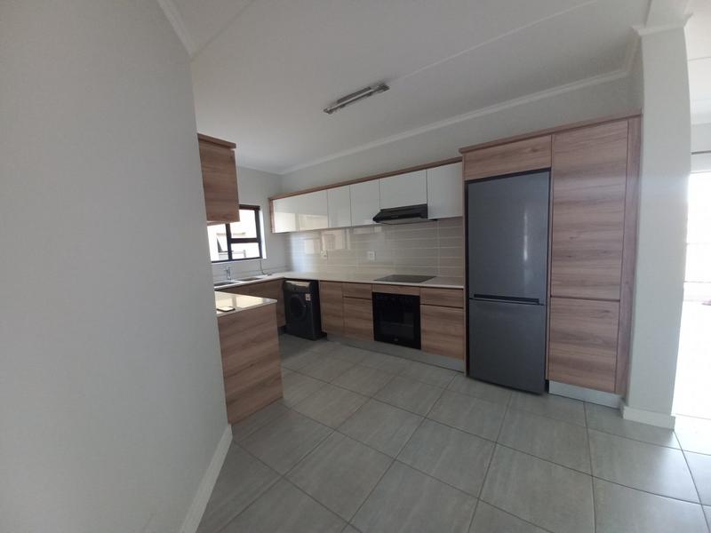 To Let 3 Bedroom Property for Rent in Waterfall Gauteng
