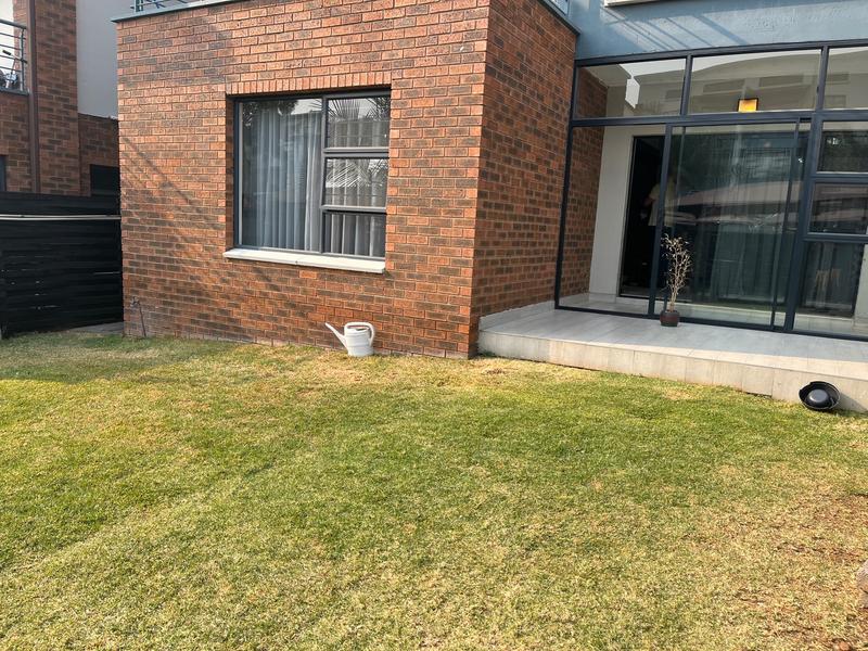 3 Bedroom Property for Sale in Greenstone Hill Gauteng