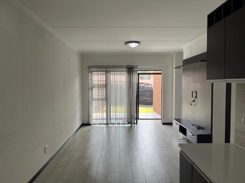 3 Bedroom Property for Sale in Greenstone Hill Gauteng