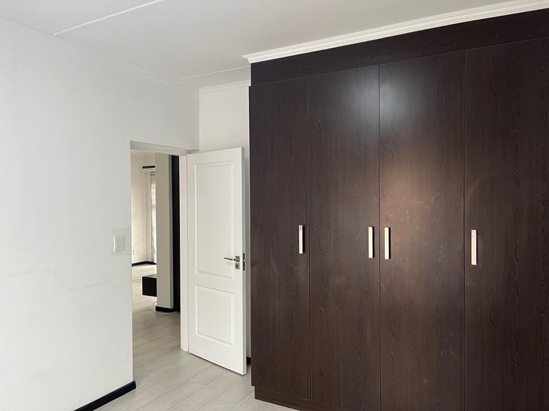3 Bedroom Property for Sale in Greenstone Hill Gauteng