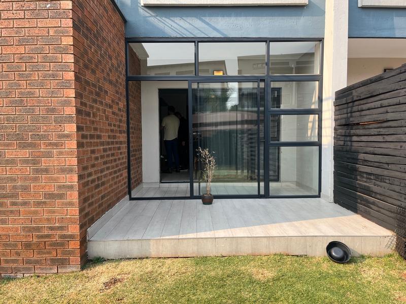 3 Bedroom Property for Sale in Greenstone Hill Gauteng