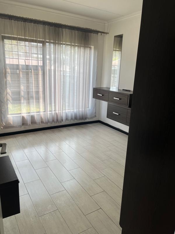 3 Bedroom Property for Sale in Greenstone Hill Gauteng