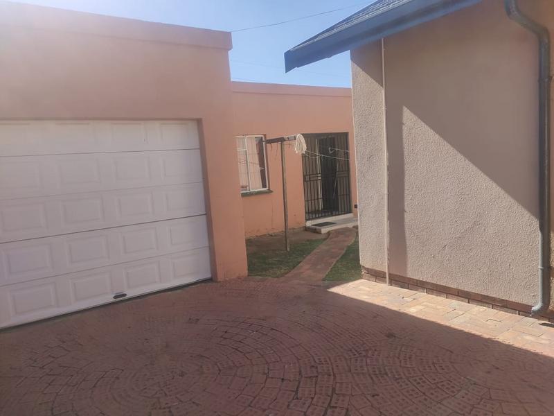 2 Bedroom Property for Sale in Ennerdale Gauteng